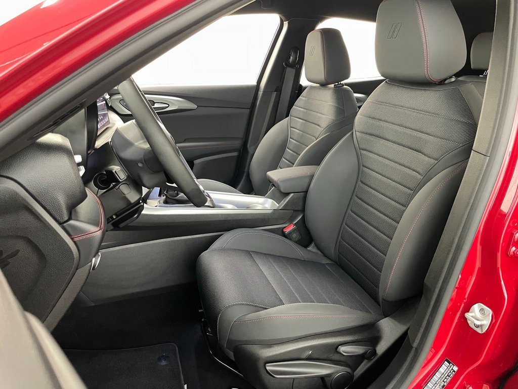 Used 2024 Dodge Hornet GT w/ GT Blacktop Package image 19