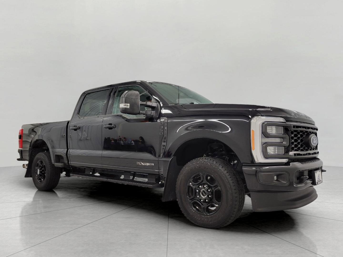 Used 2023 Ford F350 XLT w/ XLT Premium Package image 1