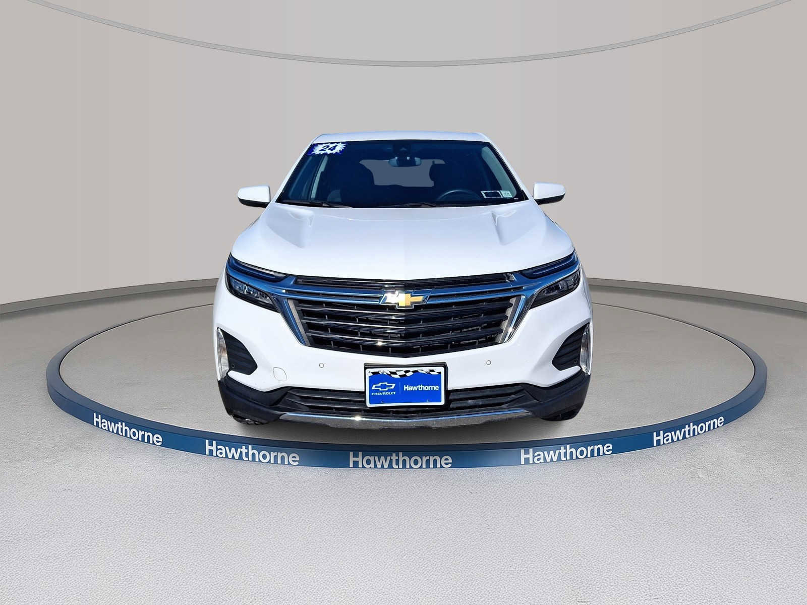 Used 2024 Chevrolet Equinox LT image 2