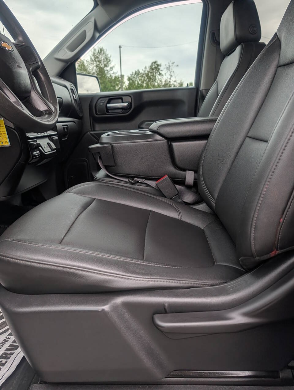 Used 2021 Chevrolet Silverado 1500 W/T w/ WT Value Package AWD/4WD image 12