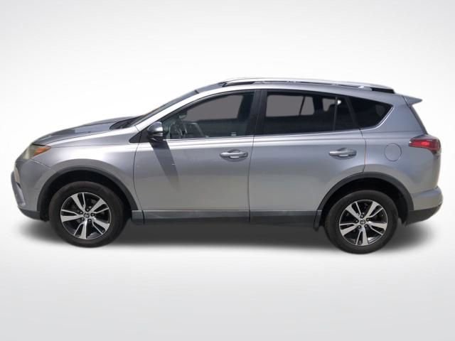 Used 2016 Toyota RAV4 XLE w/ Convenience Package FWD image 6