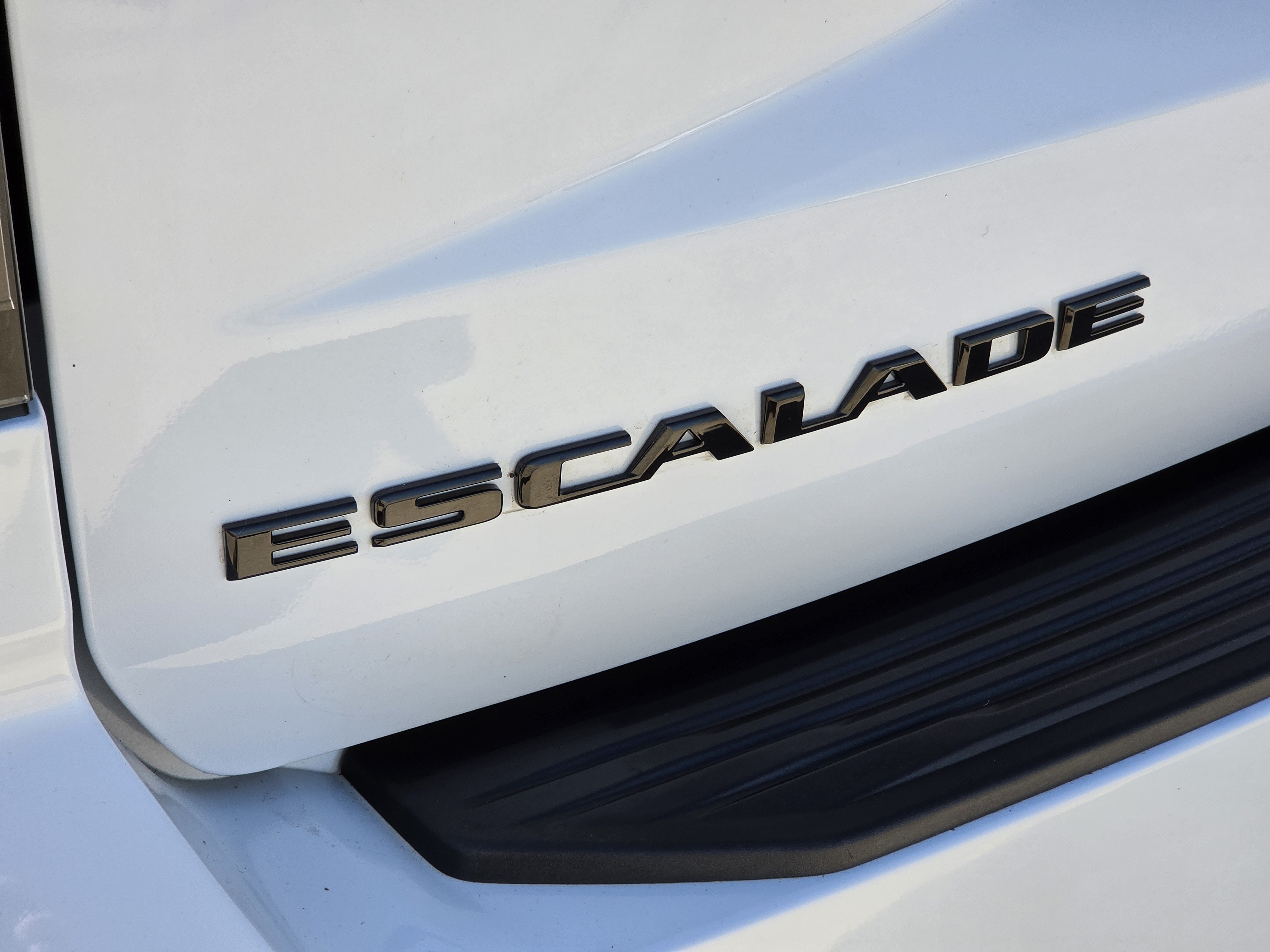 Used 2026 Cadillac Escalade Platinum Sport w/ LPO, ONYX Package AWD/4WD image 37