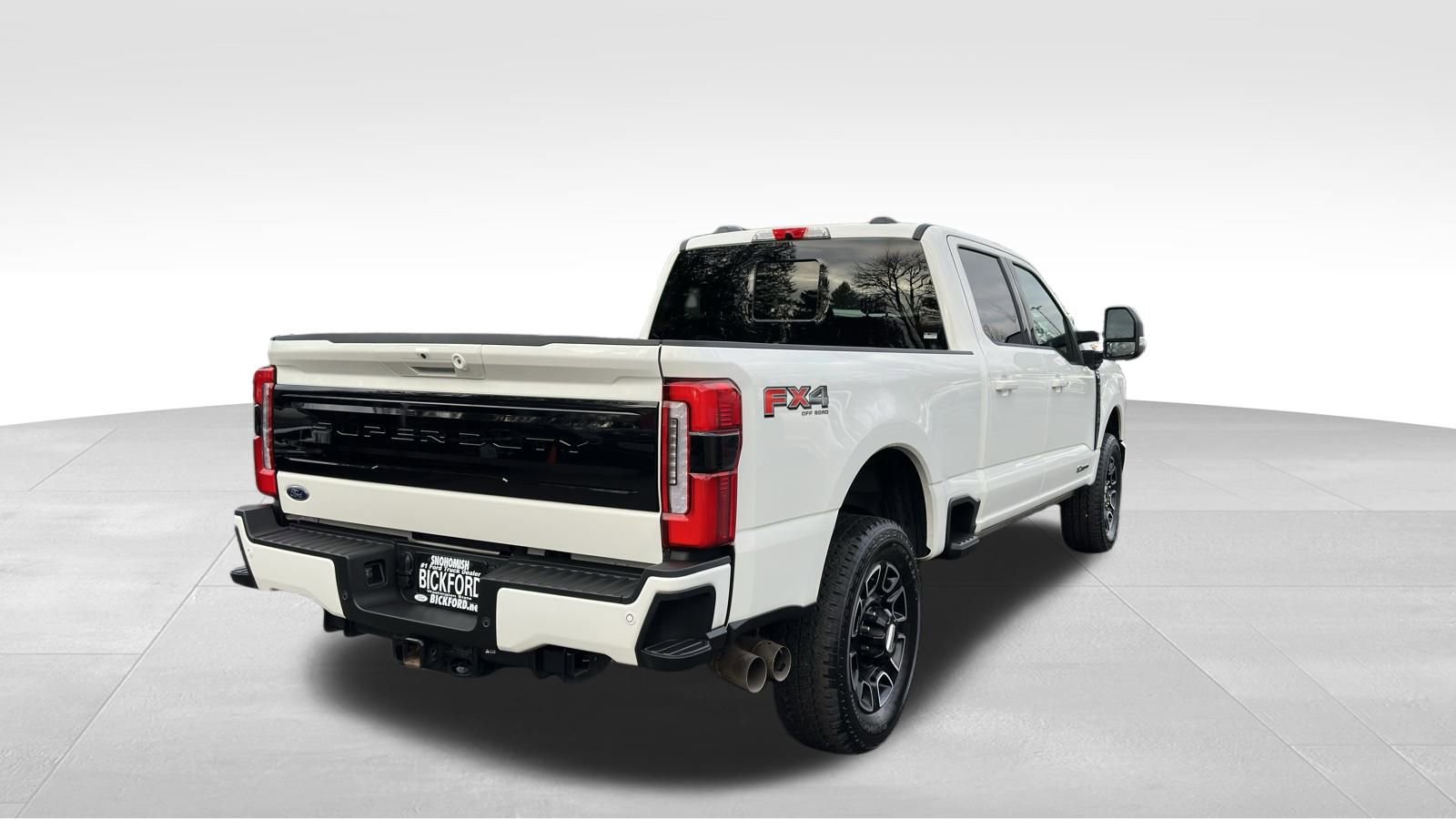 Used 2025 Ford F350 Platinum w/ FX4 Off-Road Package AWD/4WD image 5
