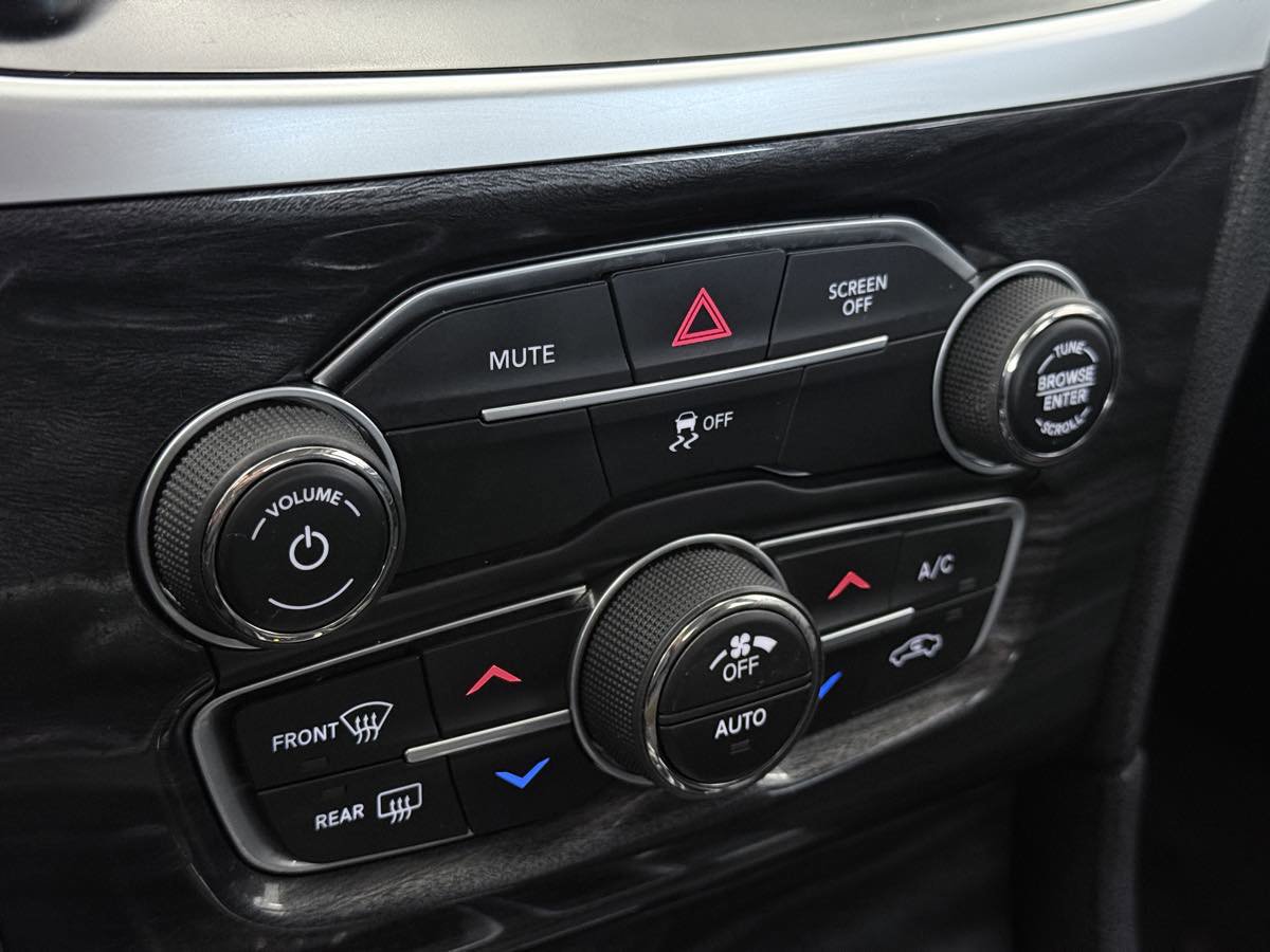 Used 2019 Chrysler 300 Touring L w/ Quick Order Package 22F image 54