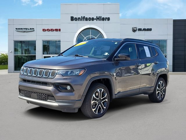 Used 2023 Jeep Compass Limited AWD/4WD image 3