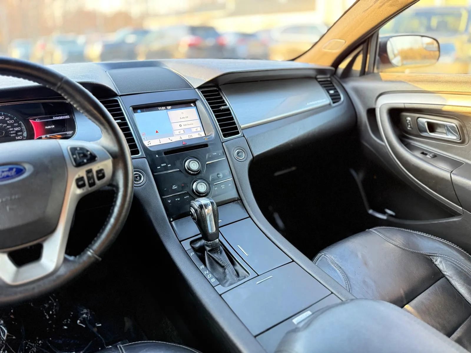 Used 2016 Ford Taurus SEL w/ Equipment Group 201A FWD image 24