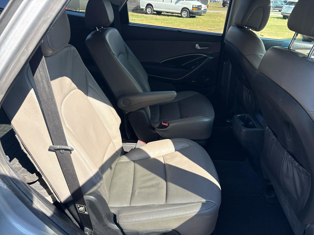 Used 2017 Hyundai Santa Fe Limited FWD image 22