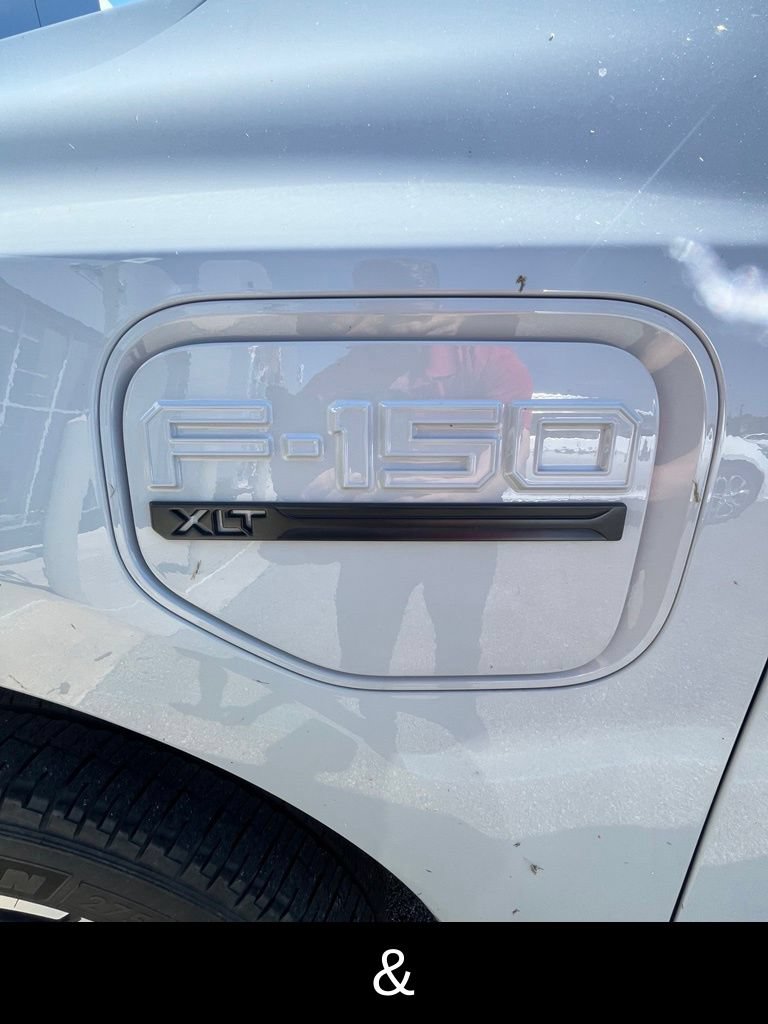 Used 2023 Ford F150 Lightning XLT AWD/4WD image 3
