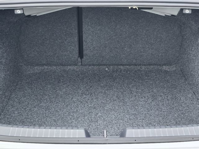 New 2026 Volkswagen Jetta SE FWD image 31