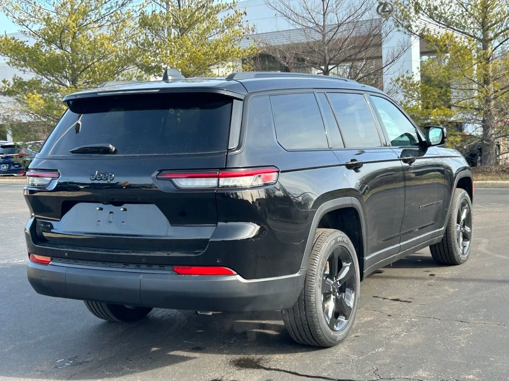 New 2025 Jeep Grand Cherokee L Altitude image 7