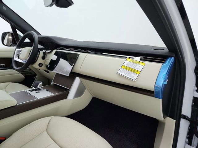 New 2026 Land Rover Range Rover SE AWD/4WD image 17