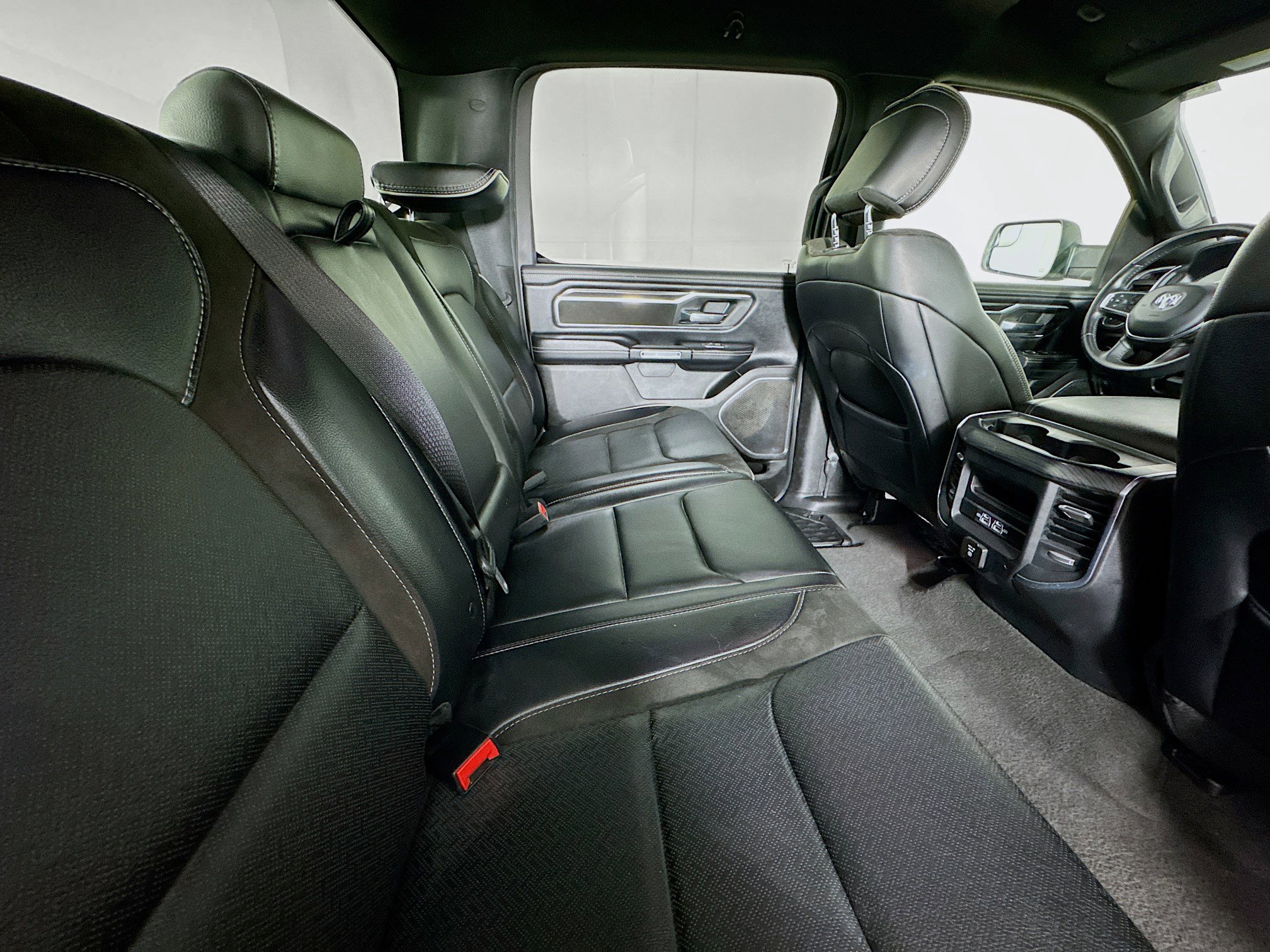 Used 2024 RAM 1500 Laramie RWD image 26