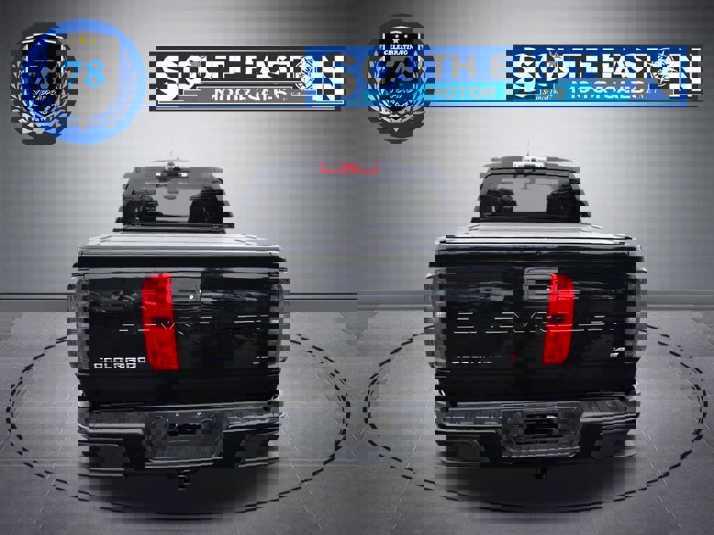 Used 2021 Chevrolet Colorado W/T w/ Custom Special Edition image 4