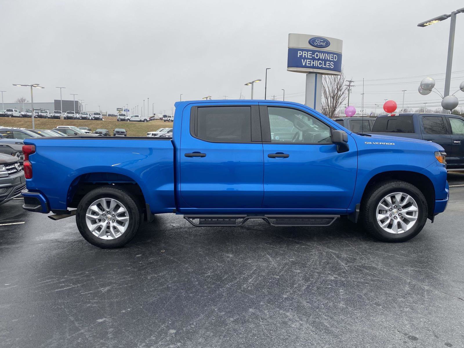 Used 2024 Chevrolet Silverado 1500 Custom image 8