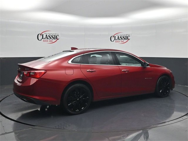 Used 2016 Chevrolet Malibu Premier w/ Driver Confidence Package image 7