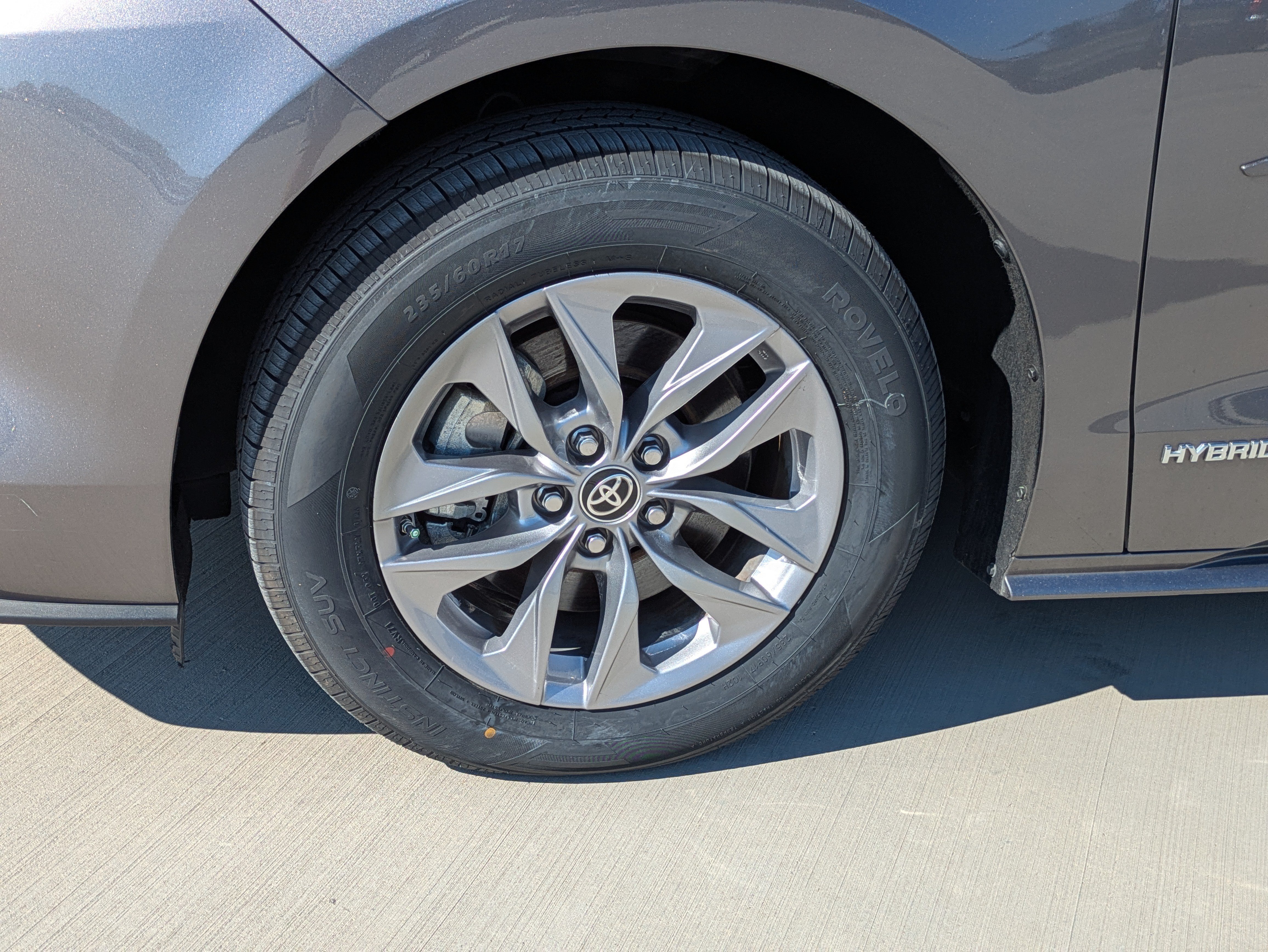Certified 2021 Toyota Sienna XLE FWD image 9