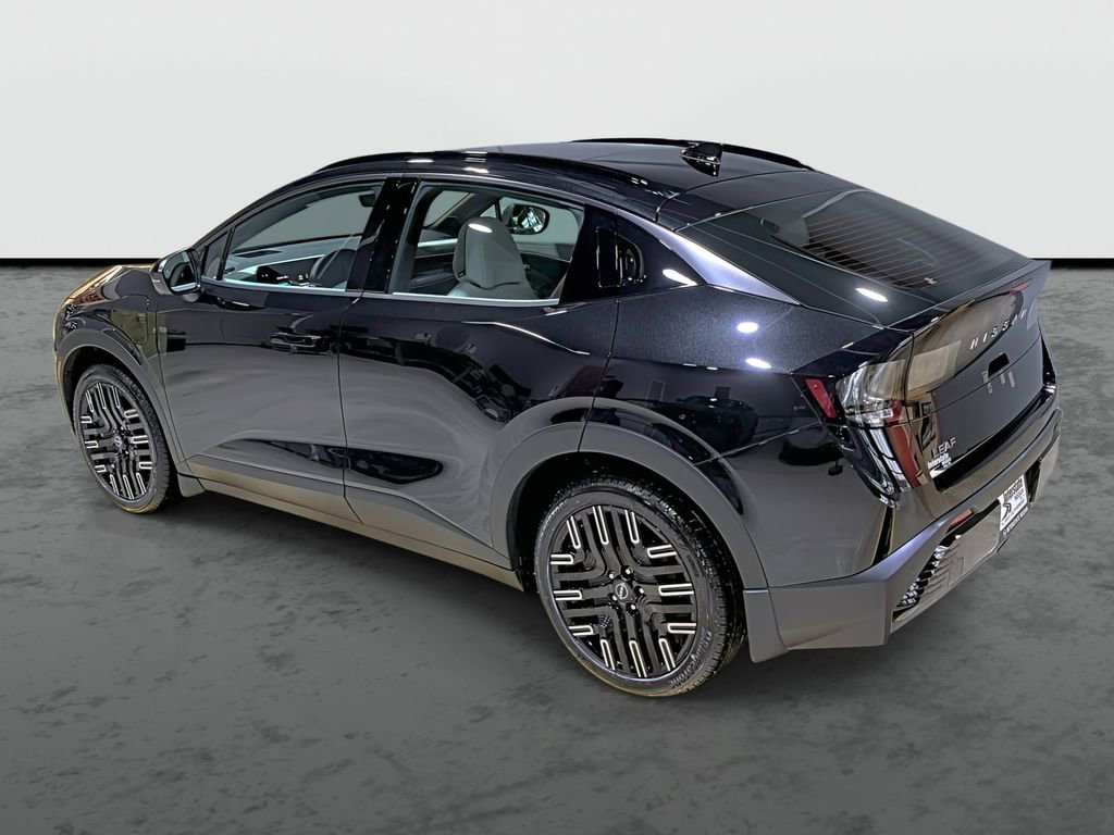 New 2026 Nissan Leaf Platinum+ w/ Cargo Package (Platinum+) FWD image 2