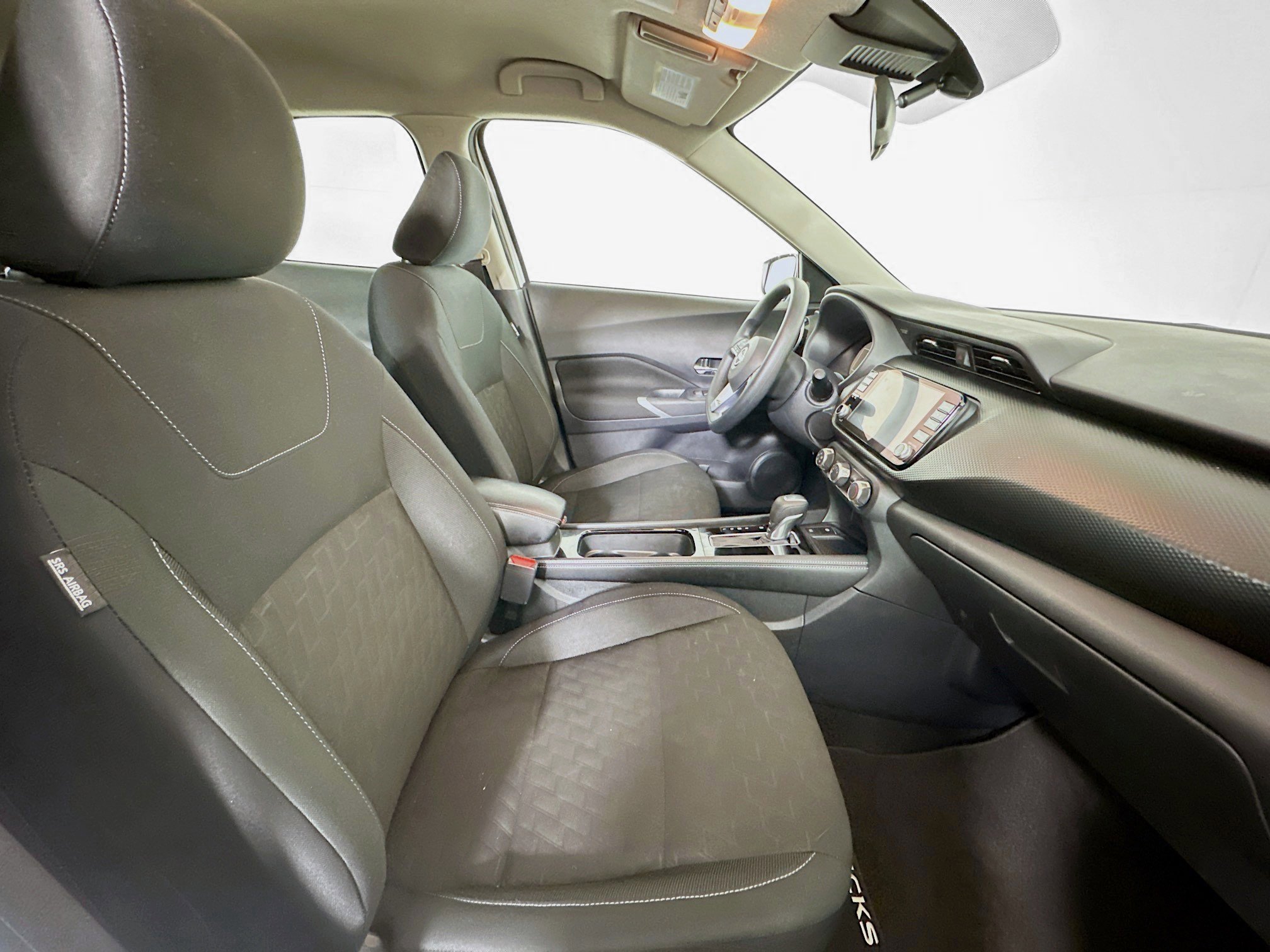 Used 2024 Nissan Kicks SV image 29