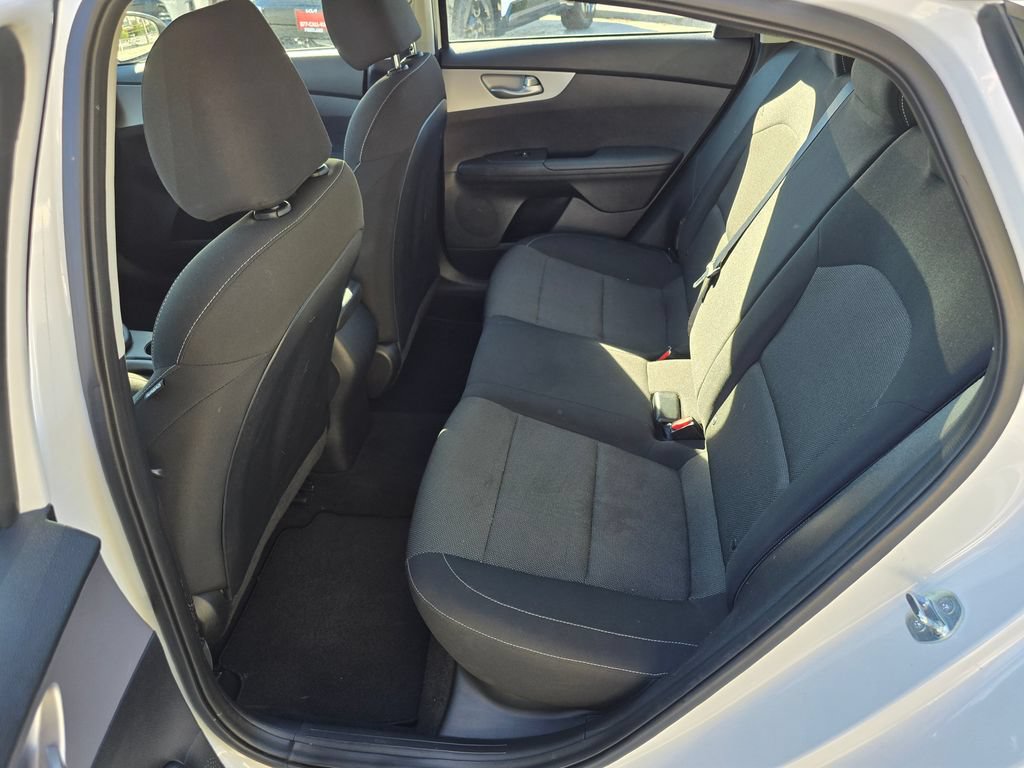 Certified 2024 Kia Forte LXS w/ LXS Technology Package FWD image 16