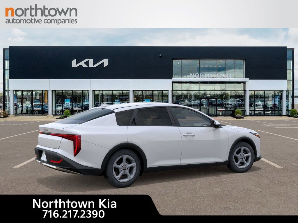 New 2025 Kia K4 LXS image 7