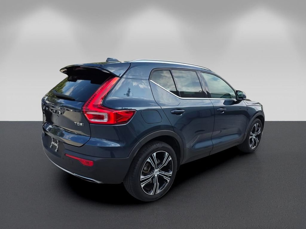 Used 2020 Volvo XC40 T5 Inscription w/ Protection Package Premier AWD/4WD image 4