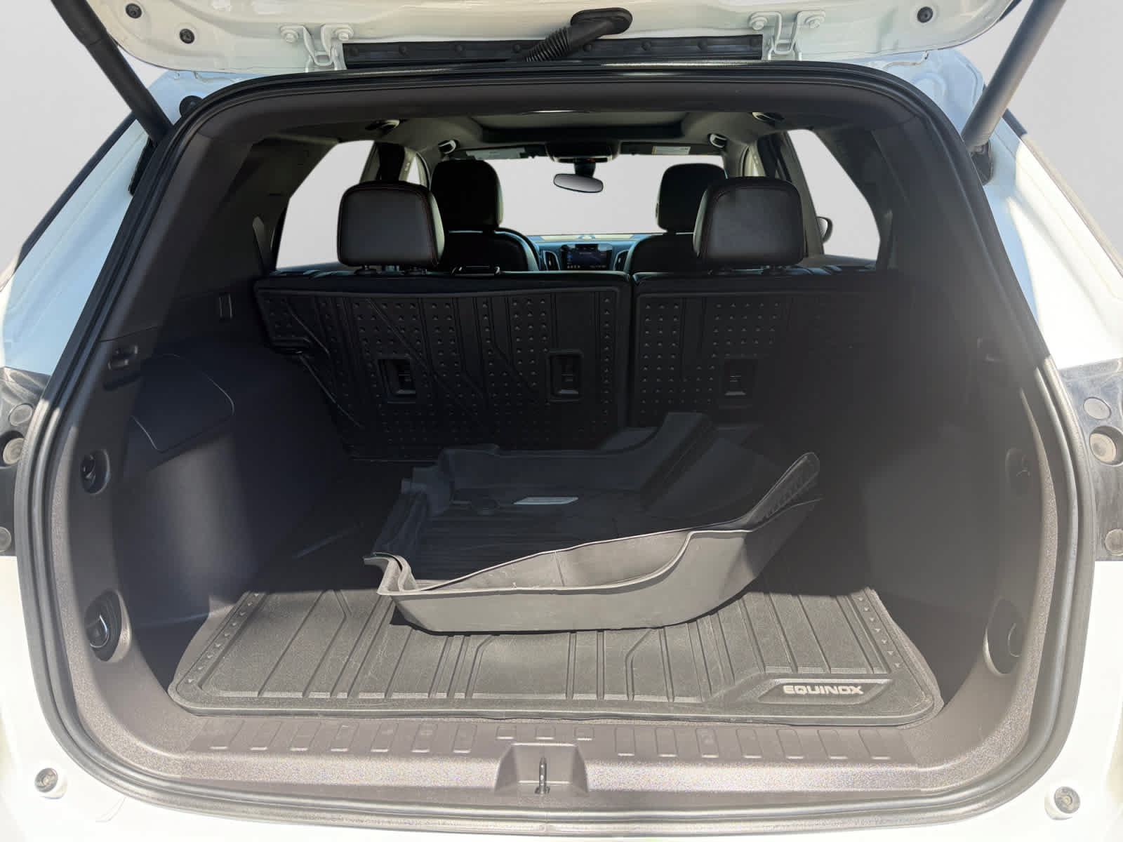 Used 2024 Chevrolet Equinox RS AWD/4WD image 7