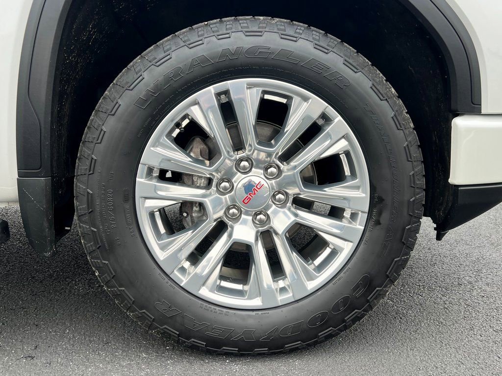 Used 2025 GMC Sierra 1500 Denali image 16