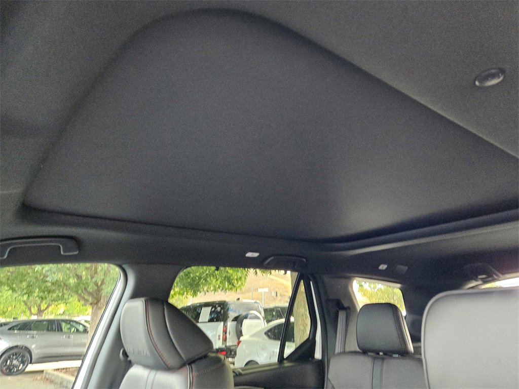 New 2025 Honda Pilot Black Edition image 20