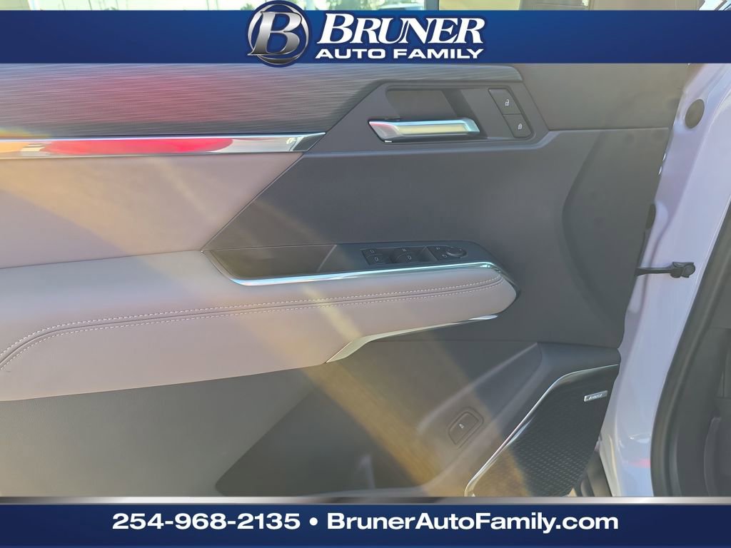 New 2026 GMC Acadia Elevation w/ Black Edition FWD image 15