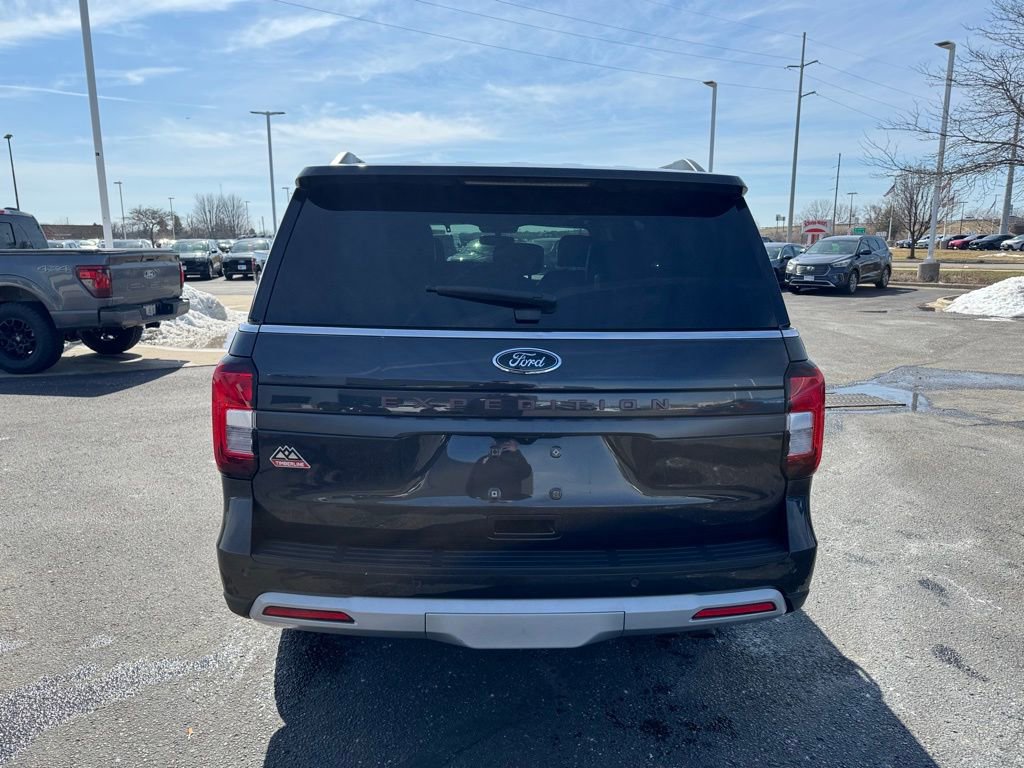 Used 2022 Ford Expedition Timberline image 4