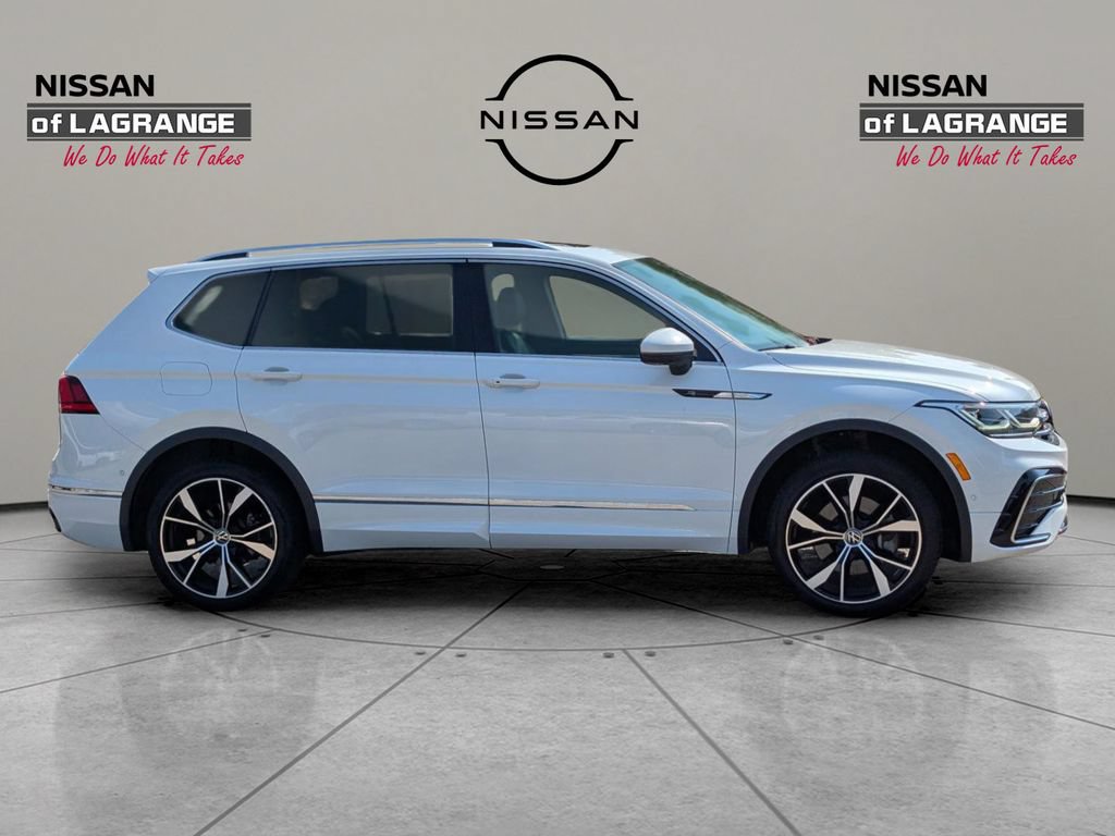 Used 2022 Volkswagen Tiguan SEL R-Line AWD/4WD image 4