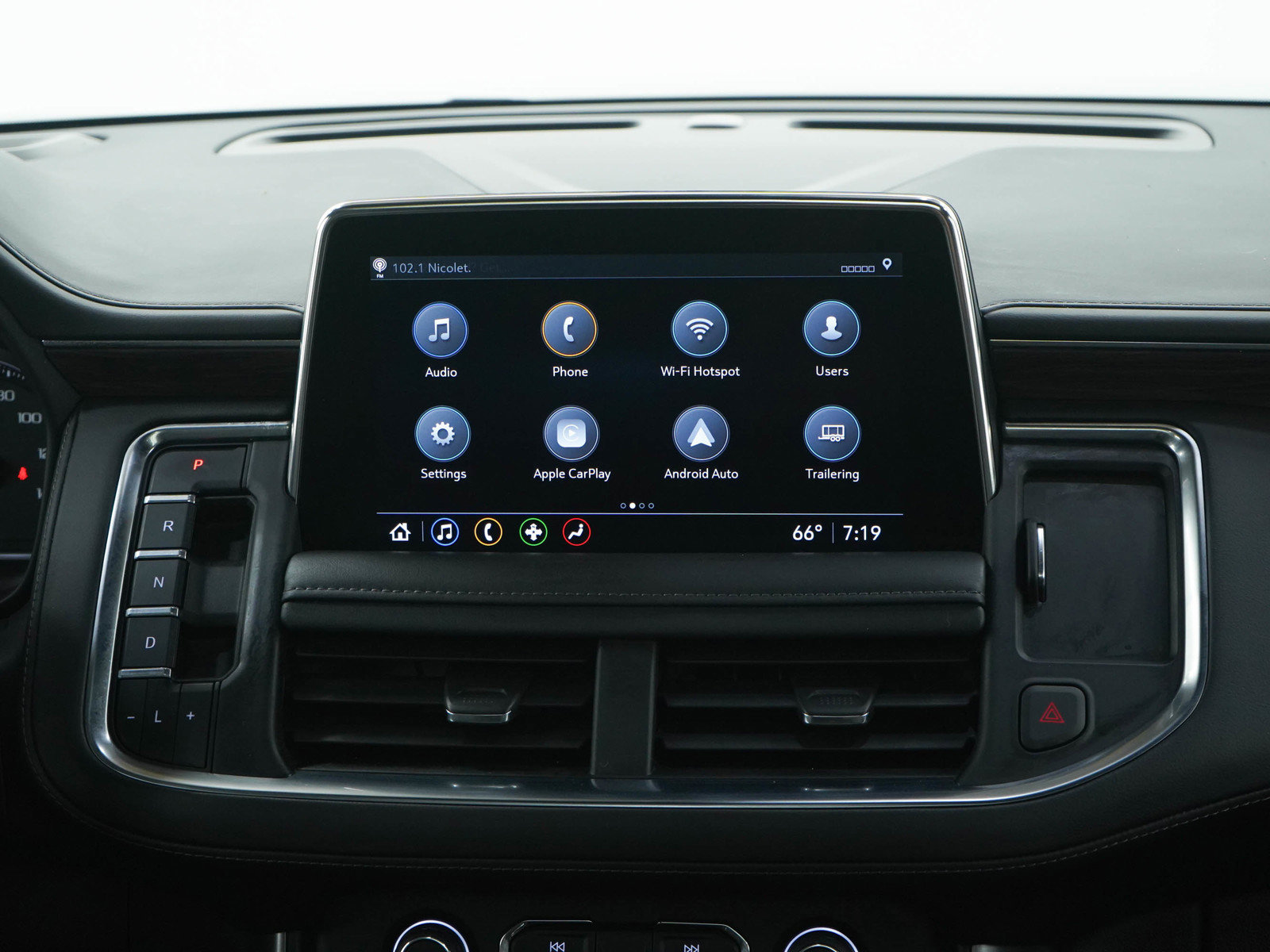 Used 2021 Chevrolet Suburban LT image 16