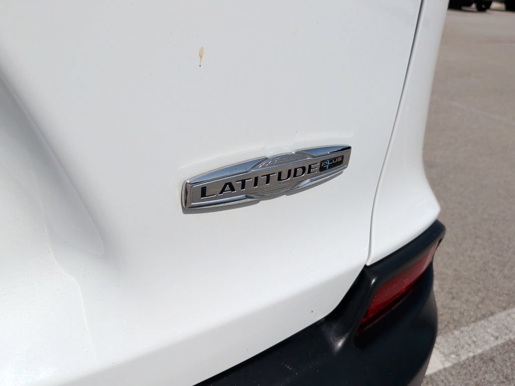Used 2020 Jeep Cherokee Latitude Plus FWD image 40