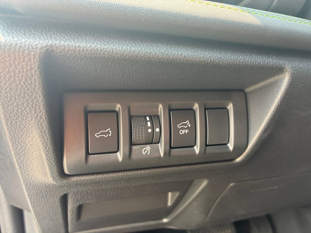 Used 2025 Subaru Outback Onyx Edition AWD/4WD image 25