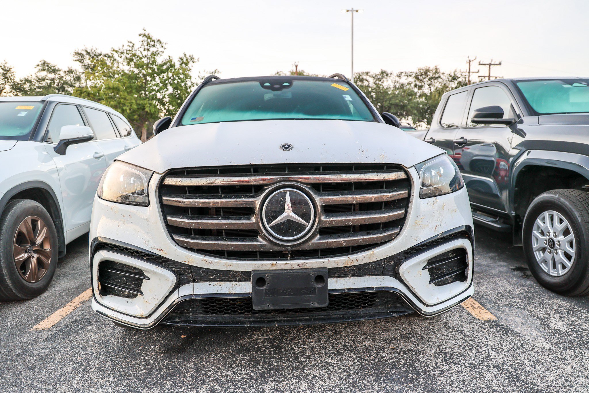 Used 2024 Mercedes-Benz GLS 580 4MATIC image 4