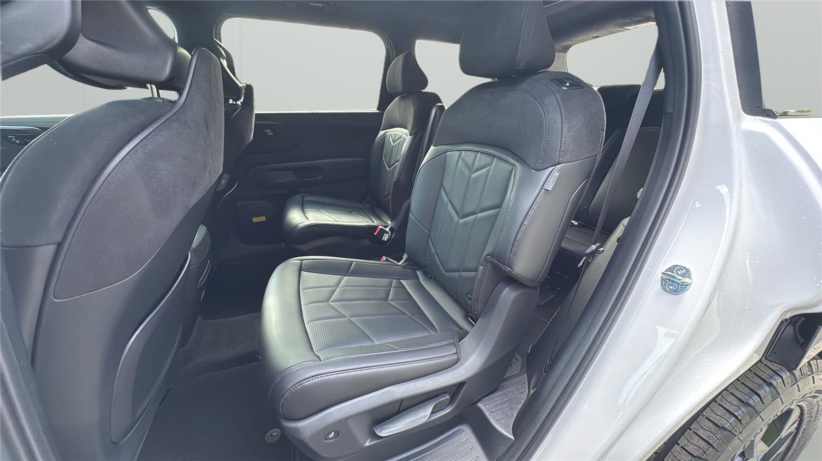 New 2027 Kia Telluride SX Prestige X-Pro AWD/4WD image 11