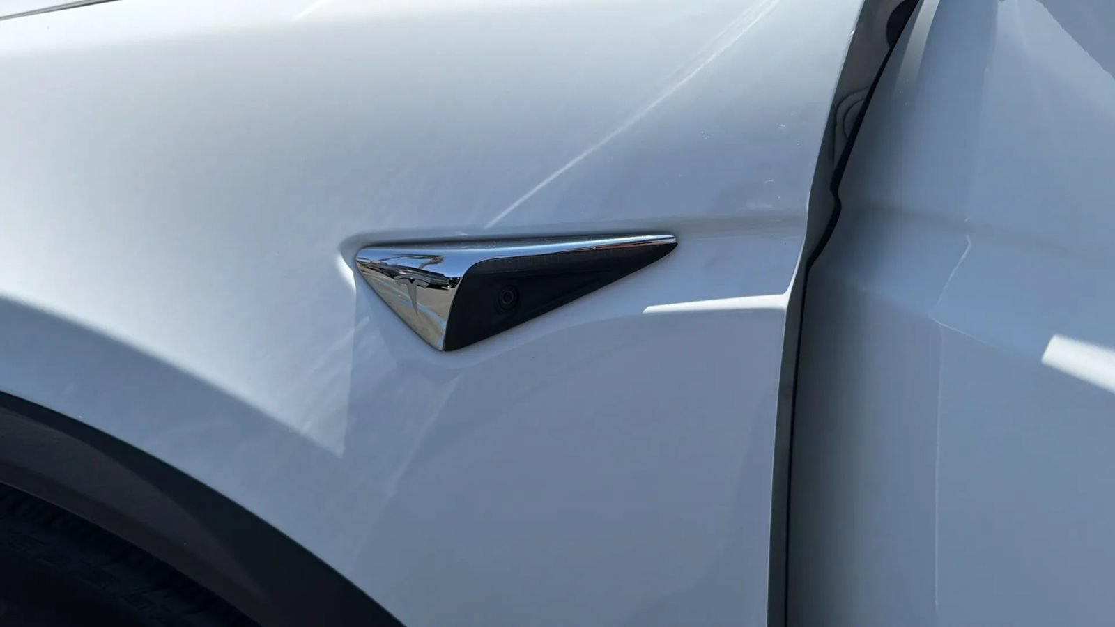 Used 2017 Tesla Model X 75D AWD/4WD image 27