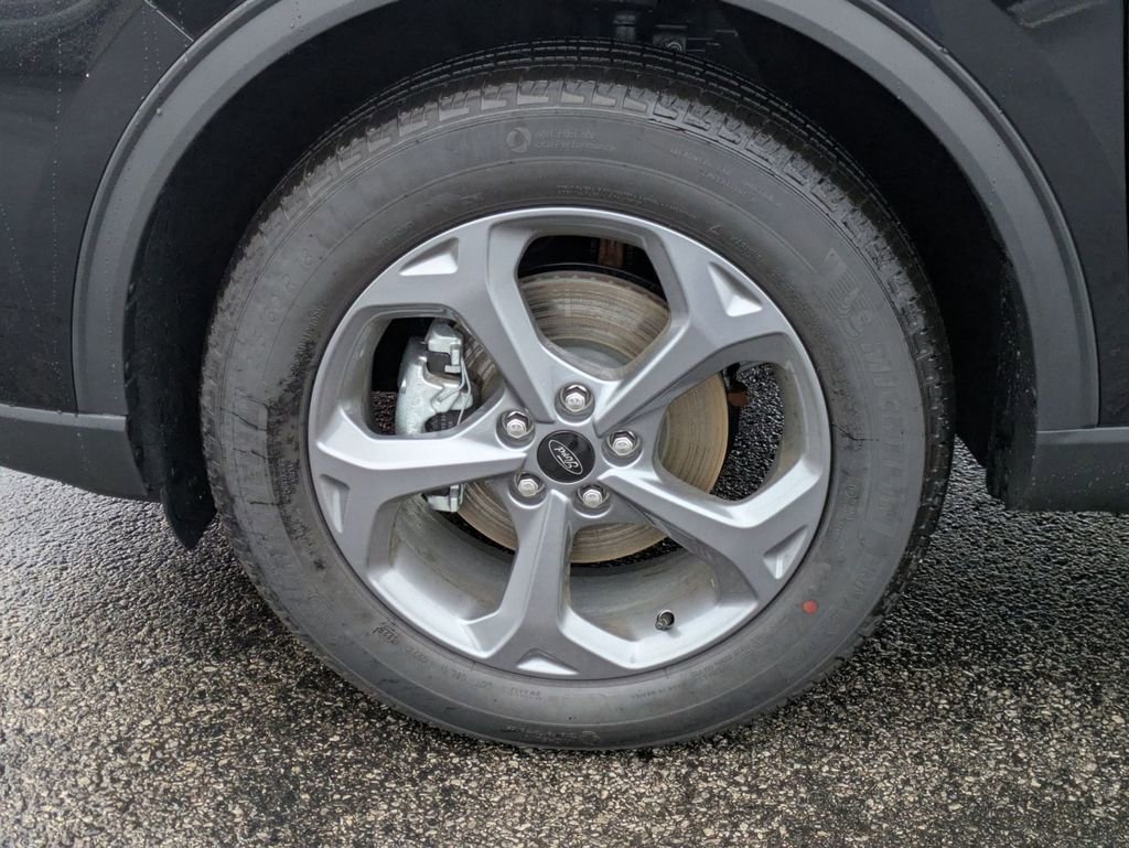 New 2026 Ford Escape ST-Line w/ Cold Weather Package image 13