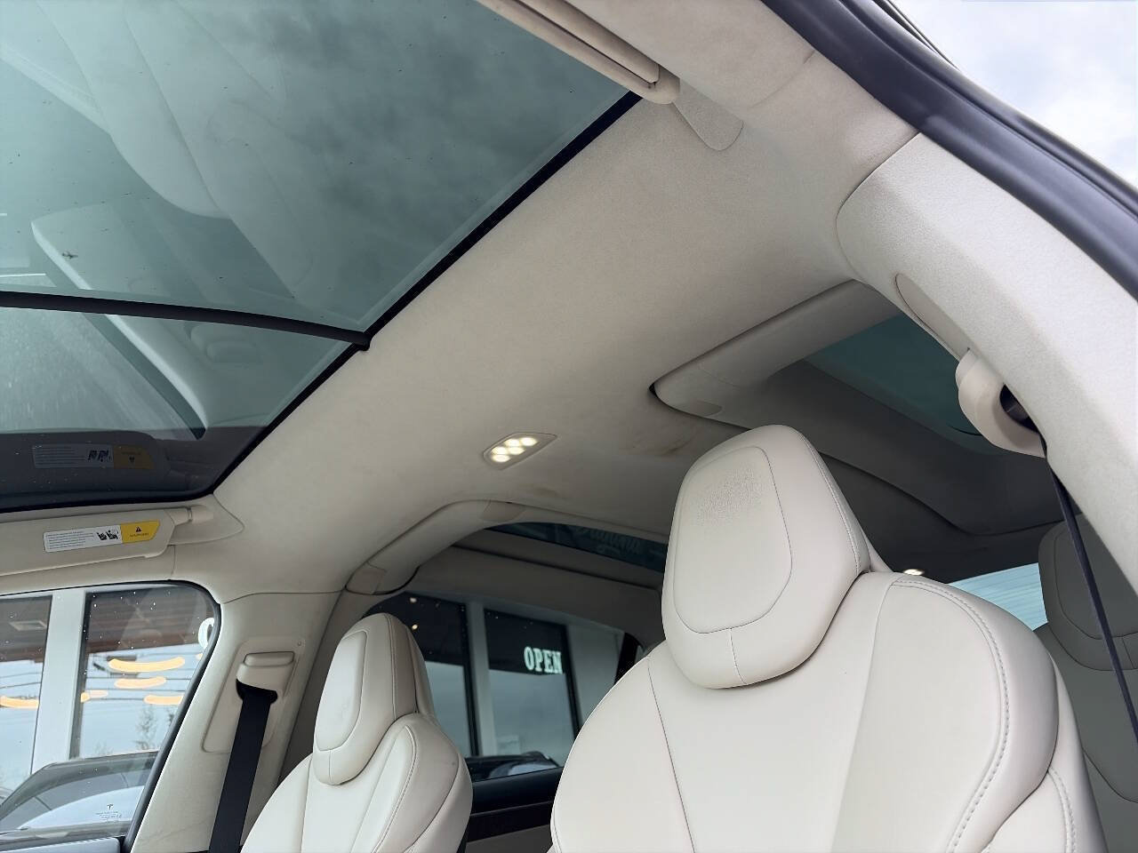 Used 2017 Tesla Model X 100D AWD/4WD image 31