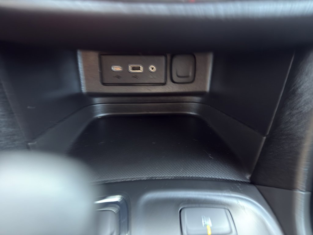 Used 2024 Chevrolet Equinox RS w/ LPO, Floor Liner Package image 20