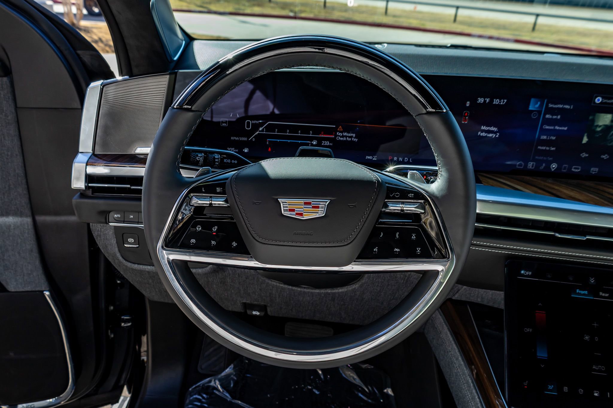 Used 2026 Cadillac Escalade ESV Platinum Sport w/ LPO, ONYX Package image 19