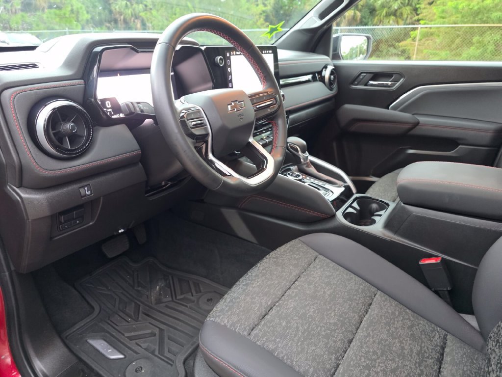 Used 2024 Chevrolet Colorado Z71 w/ Z71 Convenience Package 2 AWD/4WD image 25