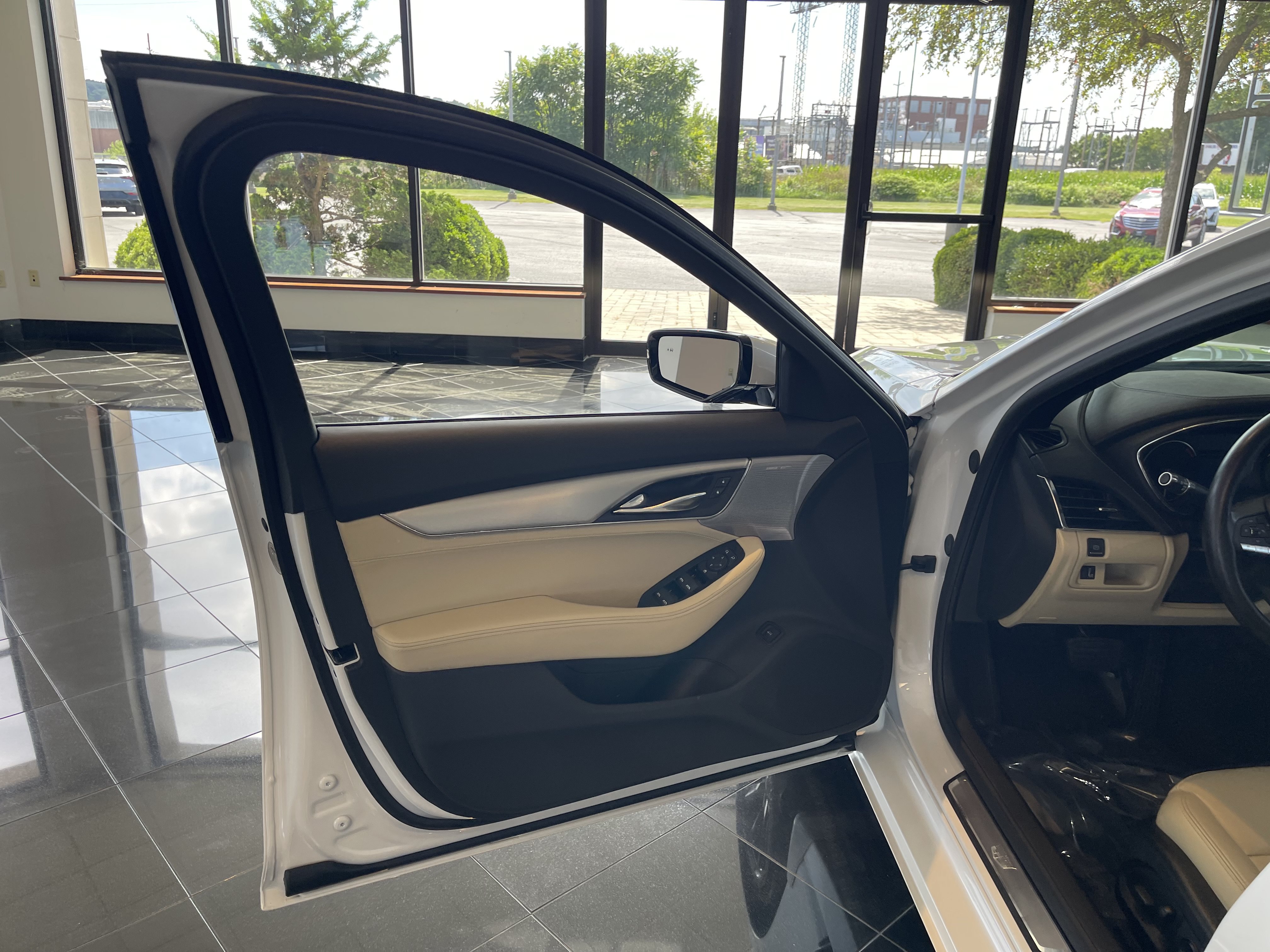 Certified 2023 Cadillac CT5 Luxury w/ Sun And Sound Package AWD/4WD image 15
