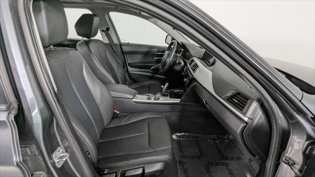 Used 2016 BMW 320i xDrive Sedan AWD/4WD image 24