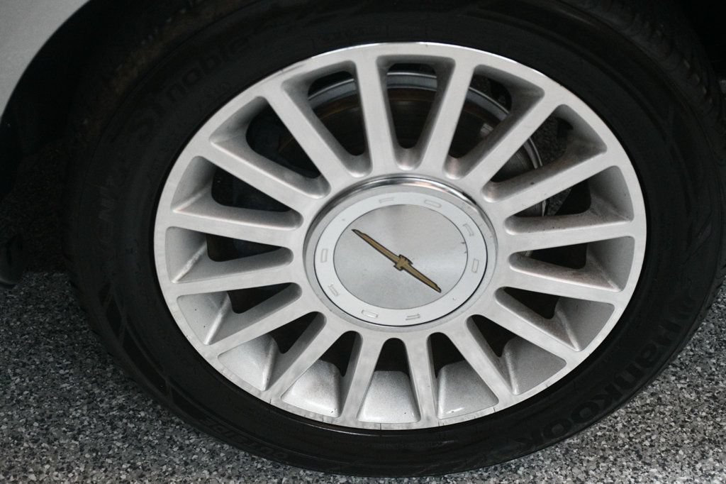 Used 2004 Ford Thunderbird RWD image 32