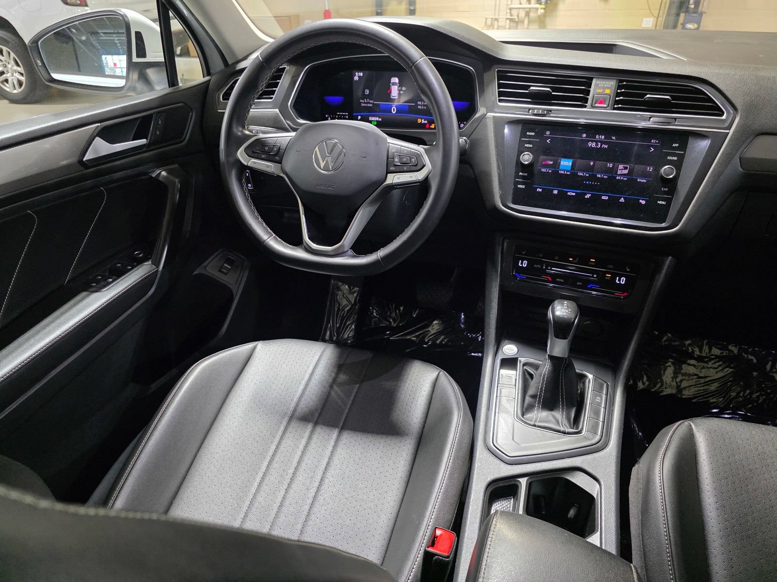 Used 2022 Volkswagen Tiguan SE FWD image 20