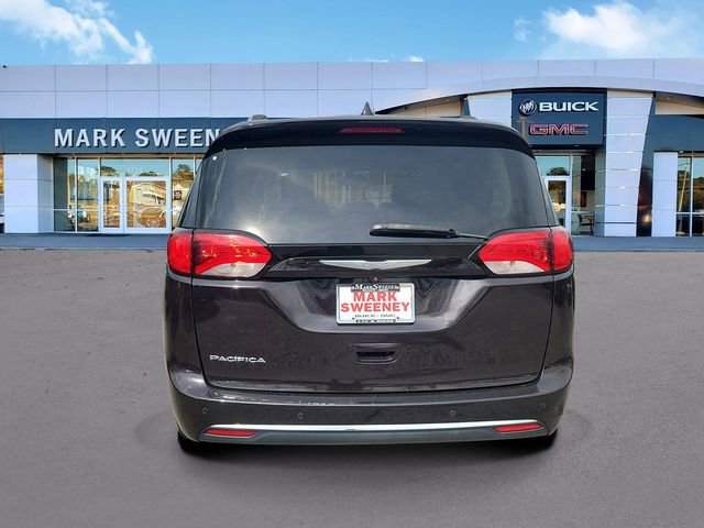 Used 2017 Chrysler Pacifica Touring-L Plus w/ Advanced Safetytec Group image 31