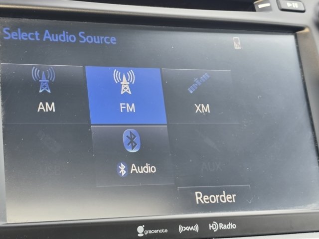 Used 2019 Toyota Highlander XLE AWD/4WD image 5