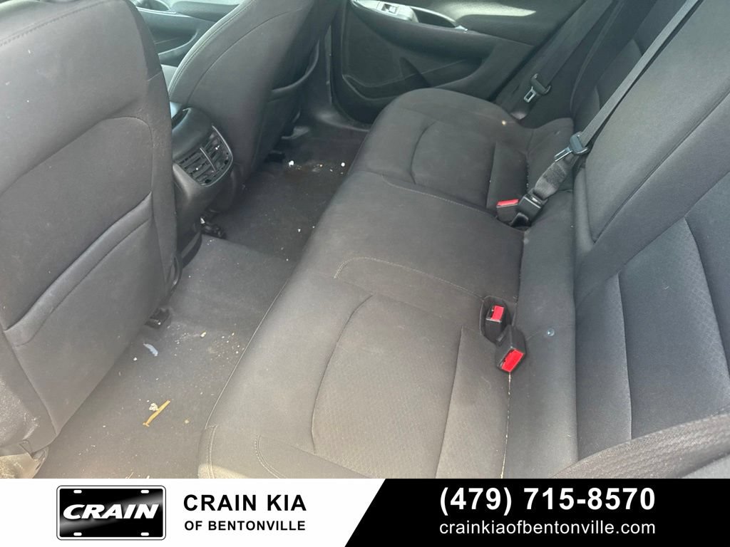 Used 2018 Chevrolet Malibu LT FWD image 27