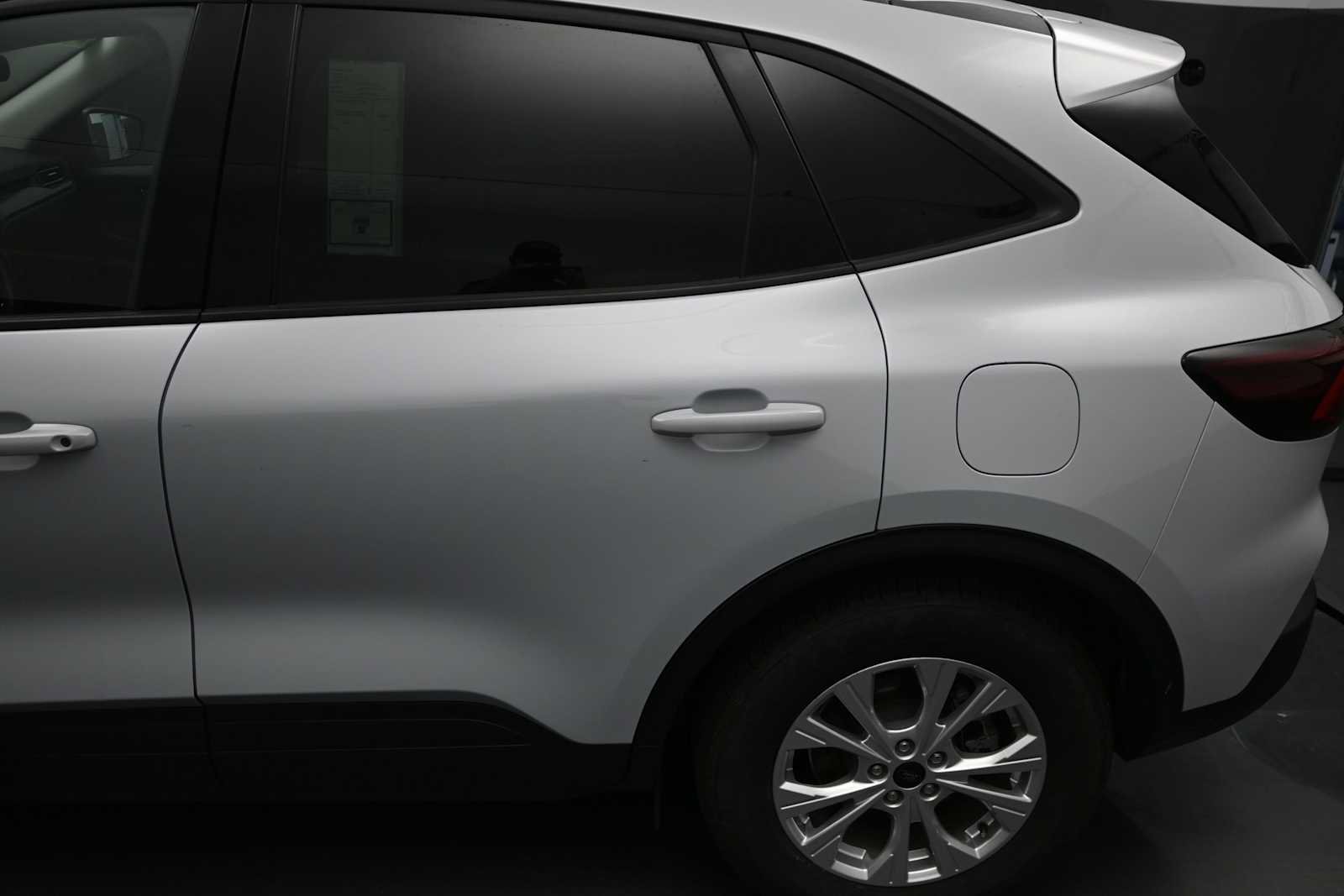Certified 2025 Ford Escape Active w/ Cold Weather Package FWD image 16